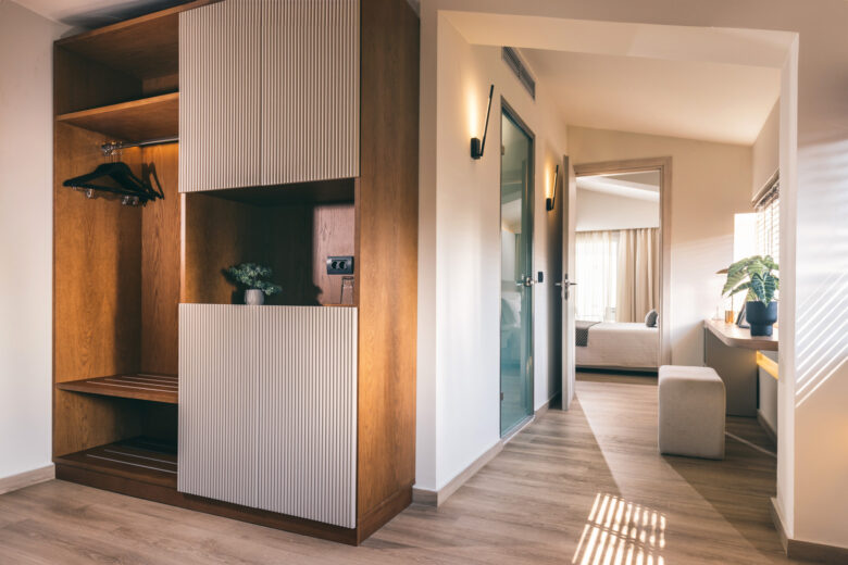 D4 – Suite (Inland View)