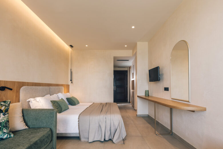 C1 – Bungalows Family Room (Sea View)