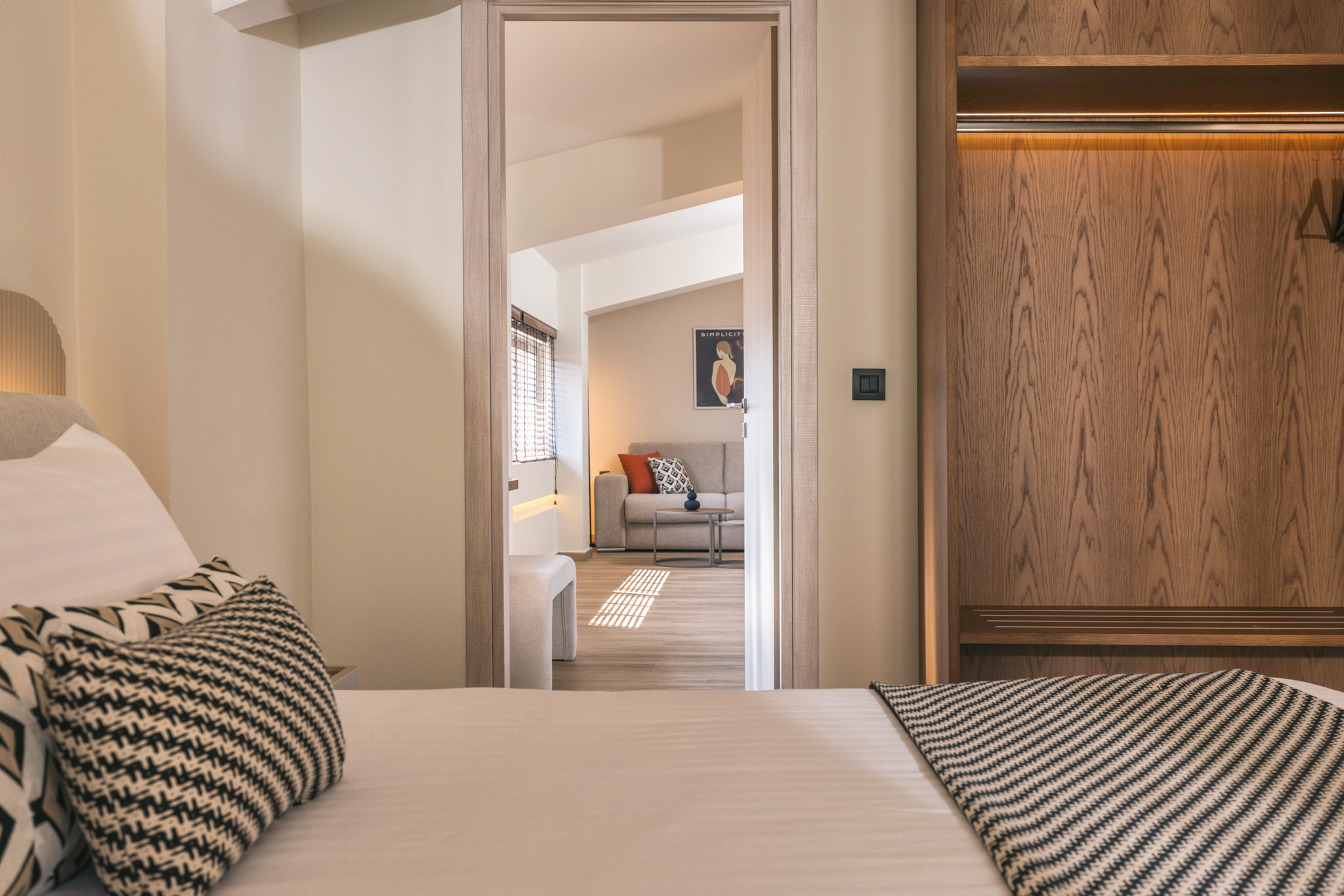 D4 – Suite (Inland View)