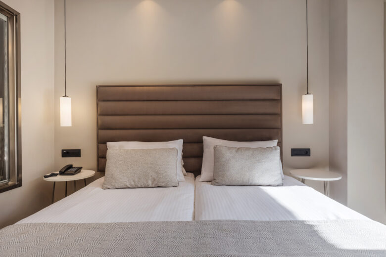 B4 – Standard Room (Inland View)
