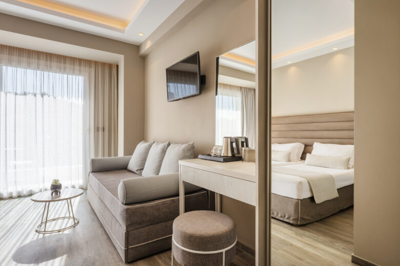B4 – Standard Room (Inland View)