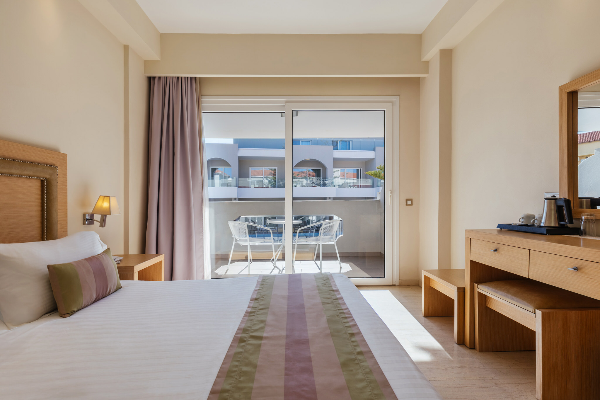 B3 – Standard Room (Inland View)