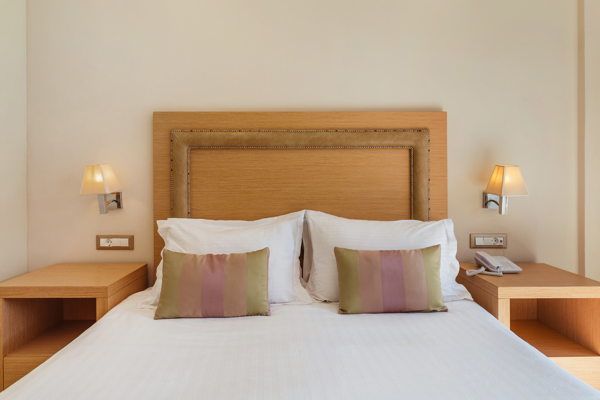 B3 – Standard Room (Inland View)