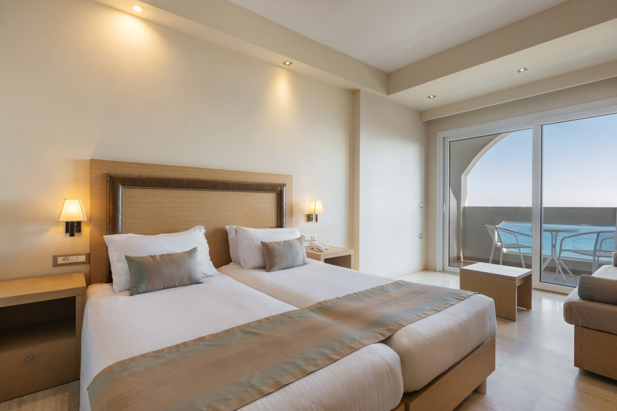 B1 – Standard Room (Sea View)