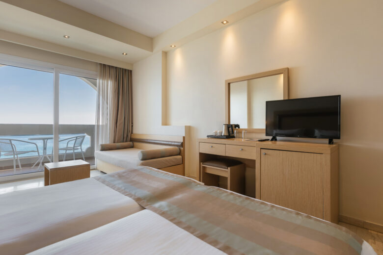 B1 – Standard Room (Sea View)
