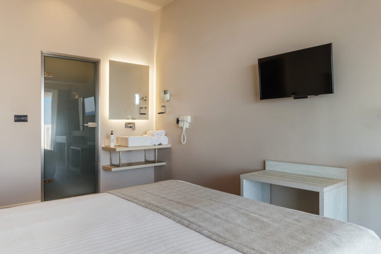 D2 – Superior Suite (Sea View)