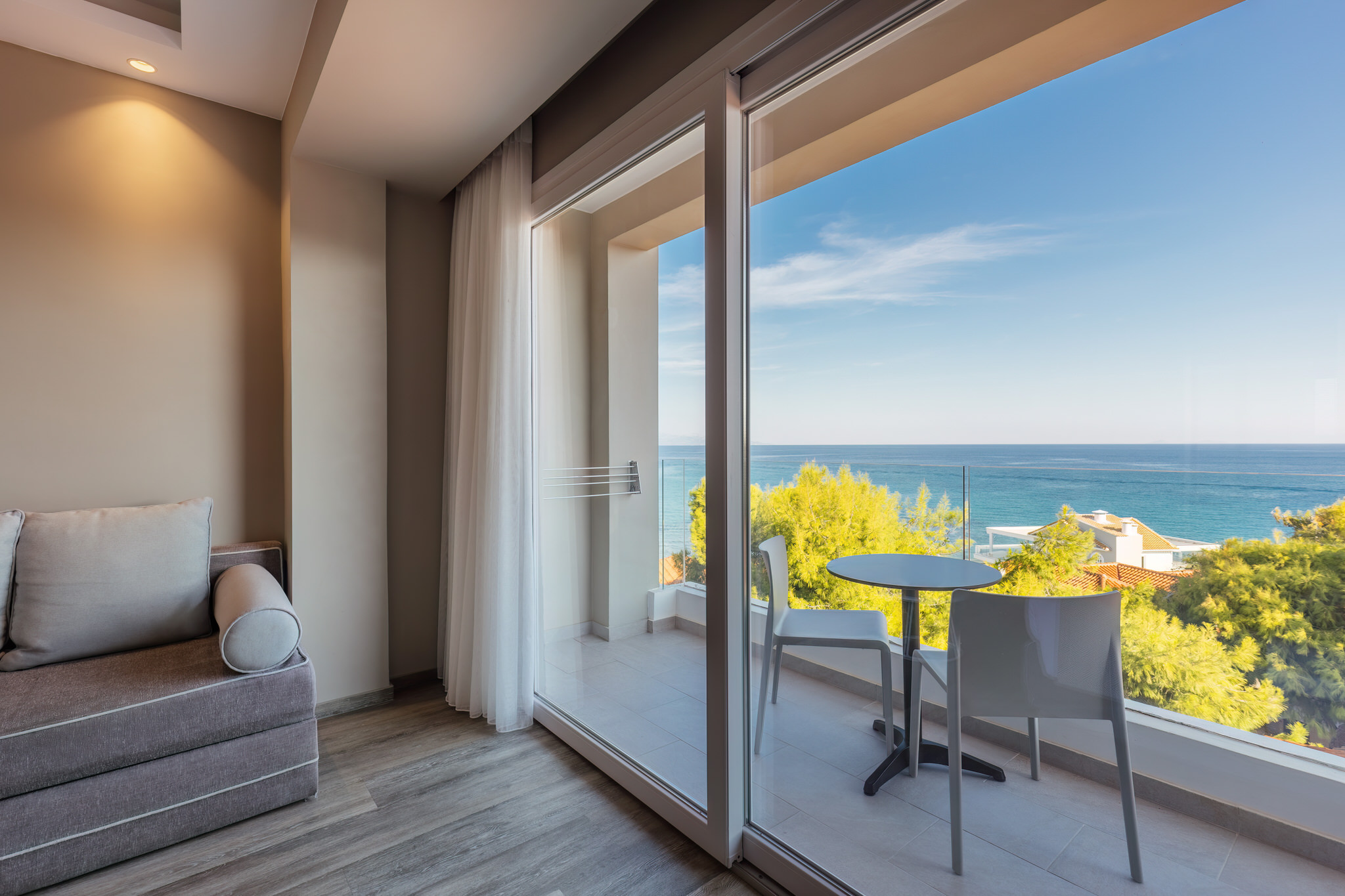 B2 – Standard Room (Sea View)