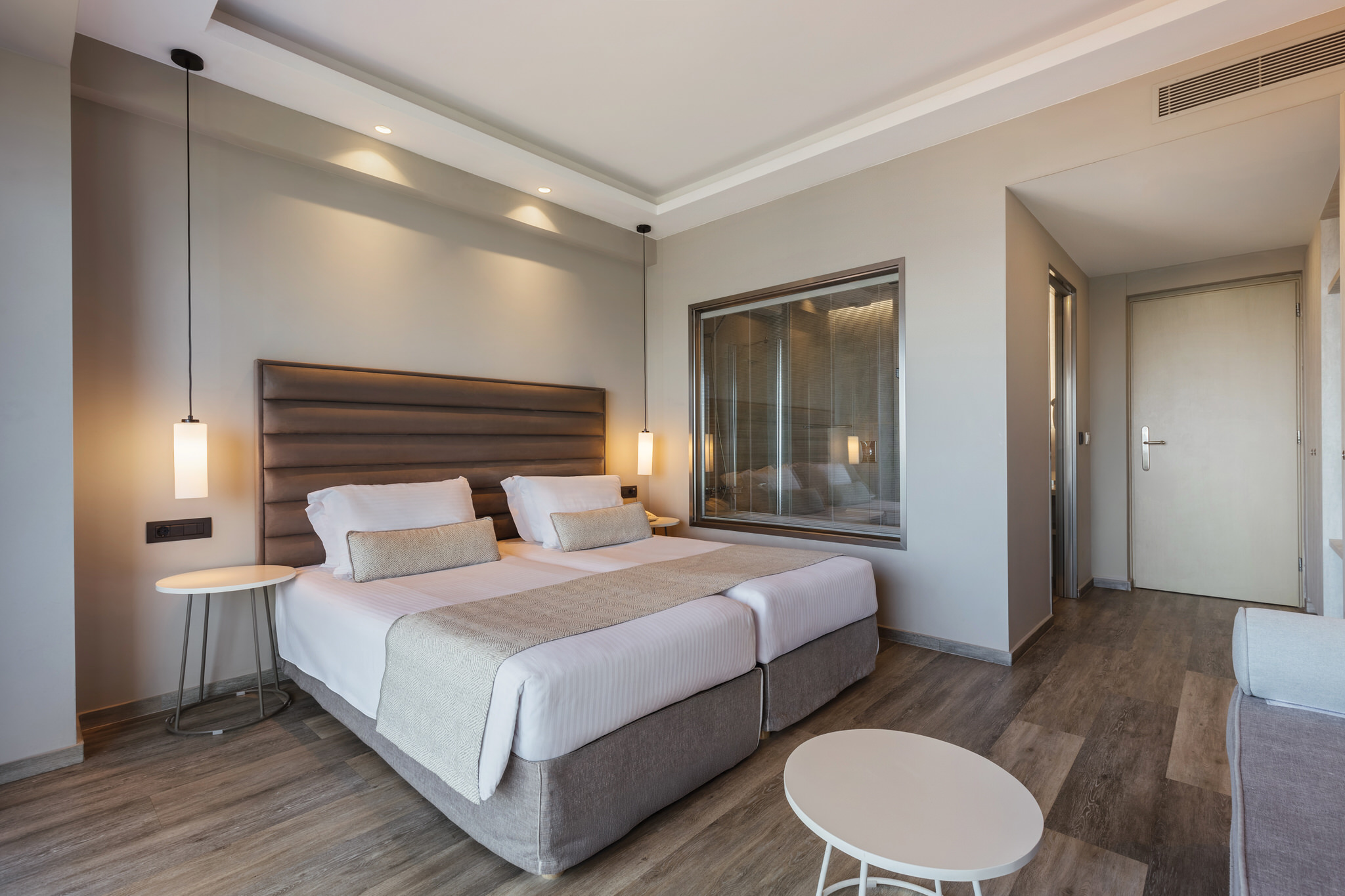 B2 – Standard Room (Sea View)