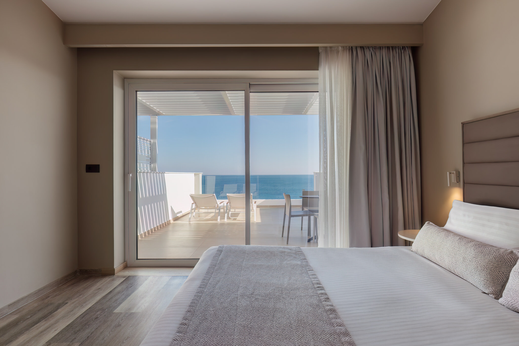 D1 – Junior Suite (Sea View)
