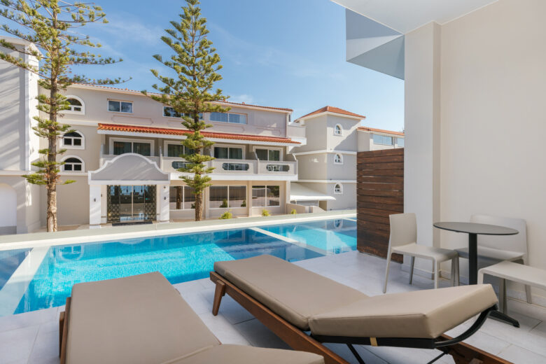 A2 – Swim Up Room (Inland View)