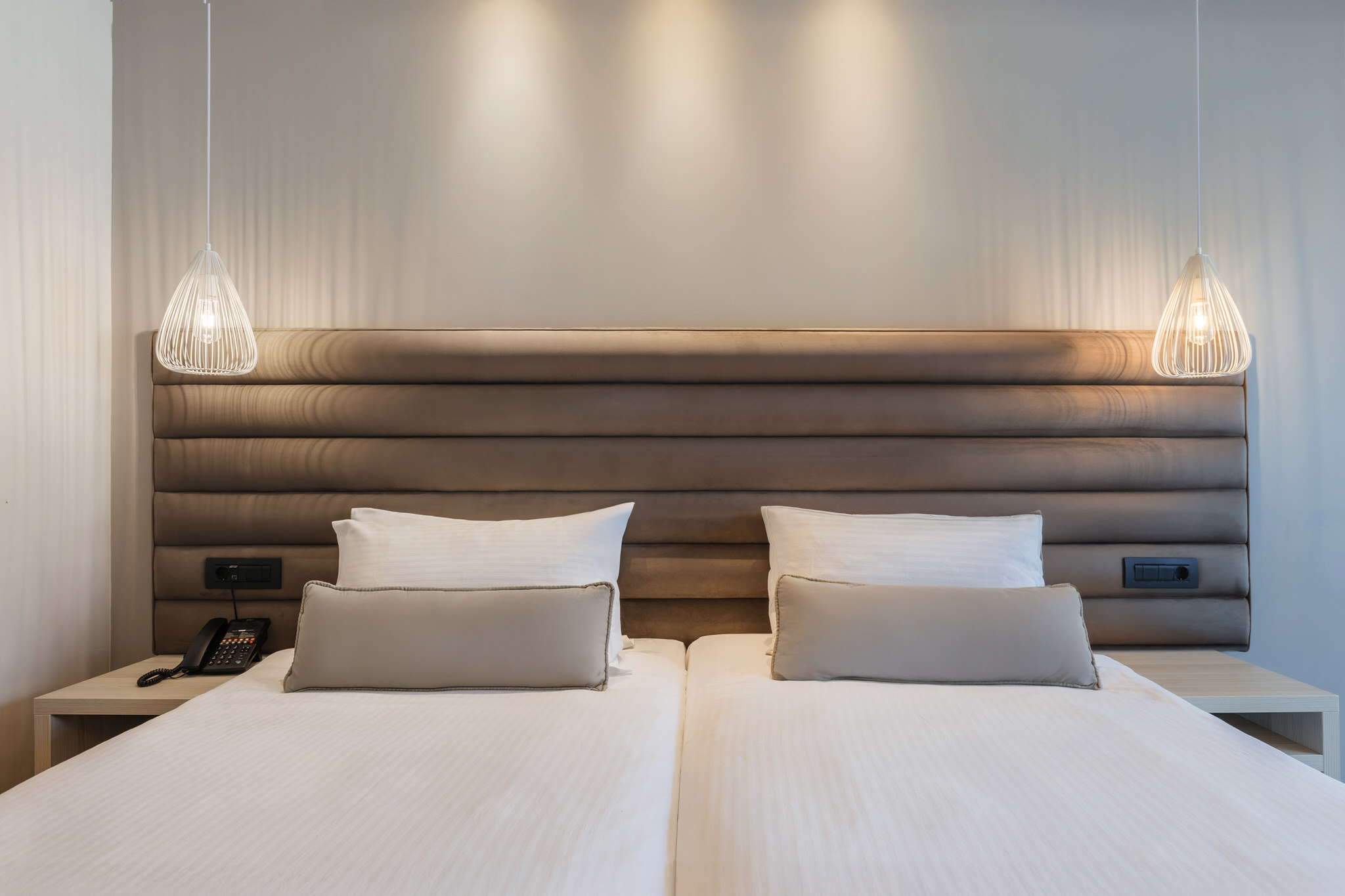 B5 – Standard Room (Inland View)