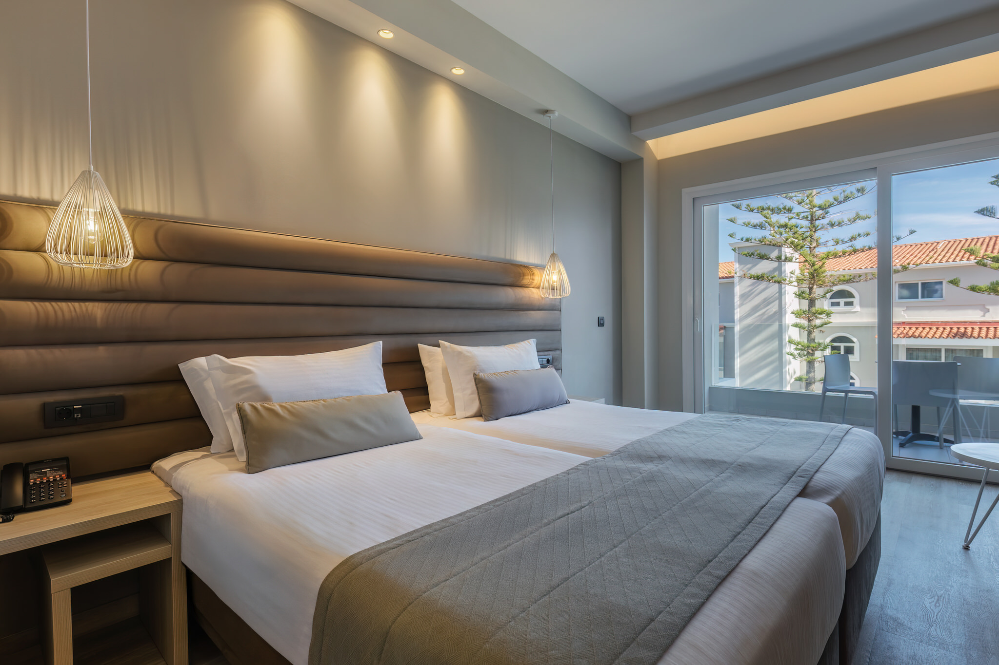 B5 – Standard Room (Inland View)