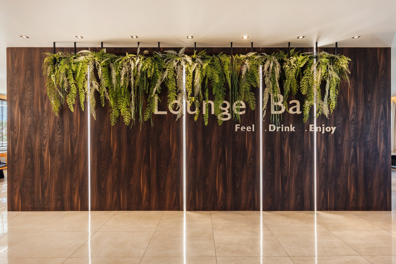 Lounge Bar