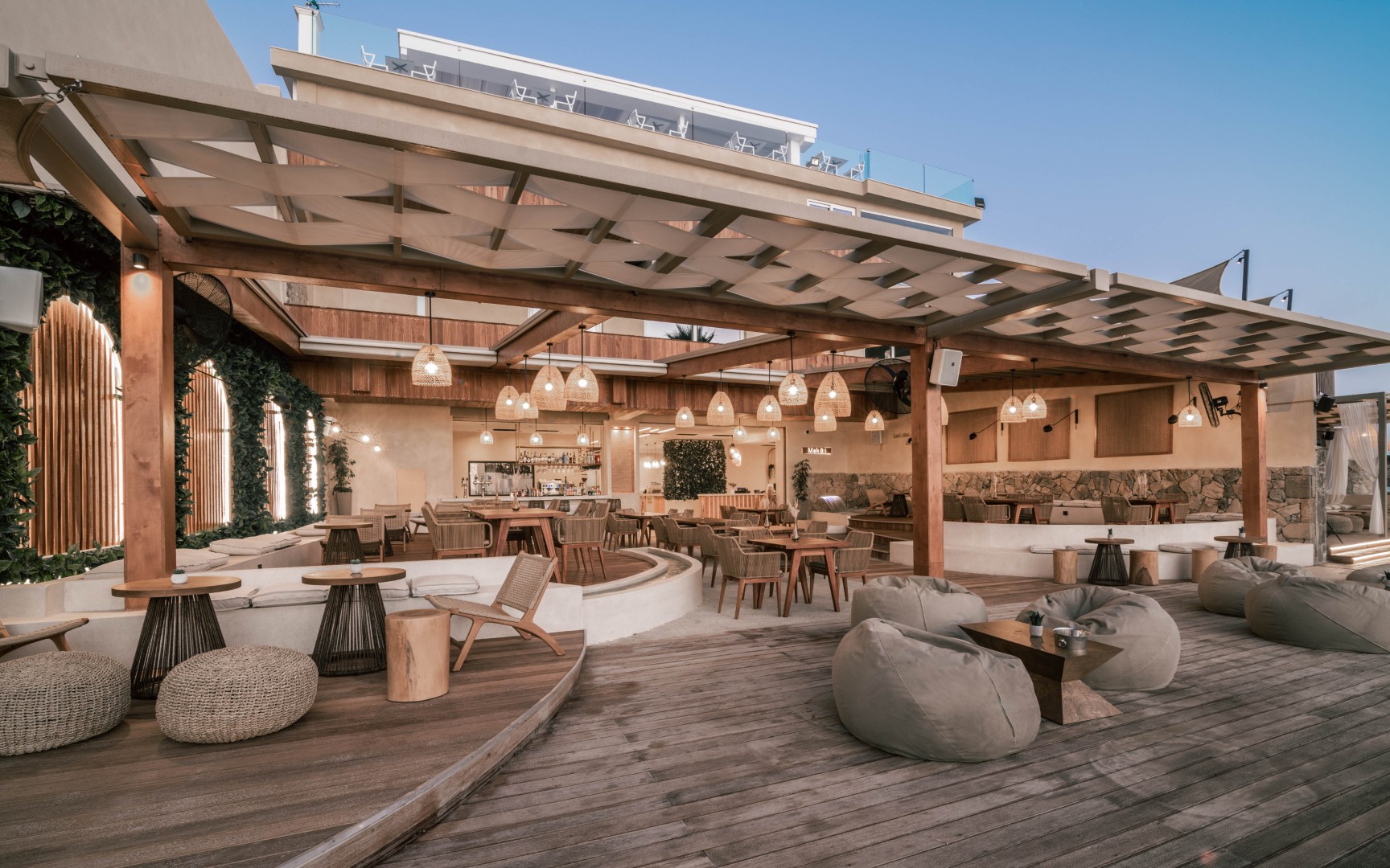 Makai Resto Bar