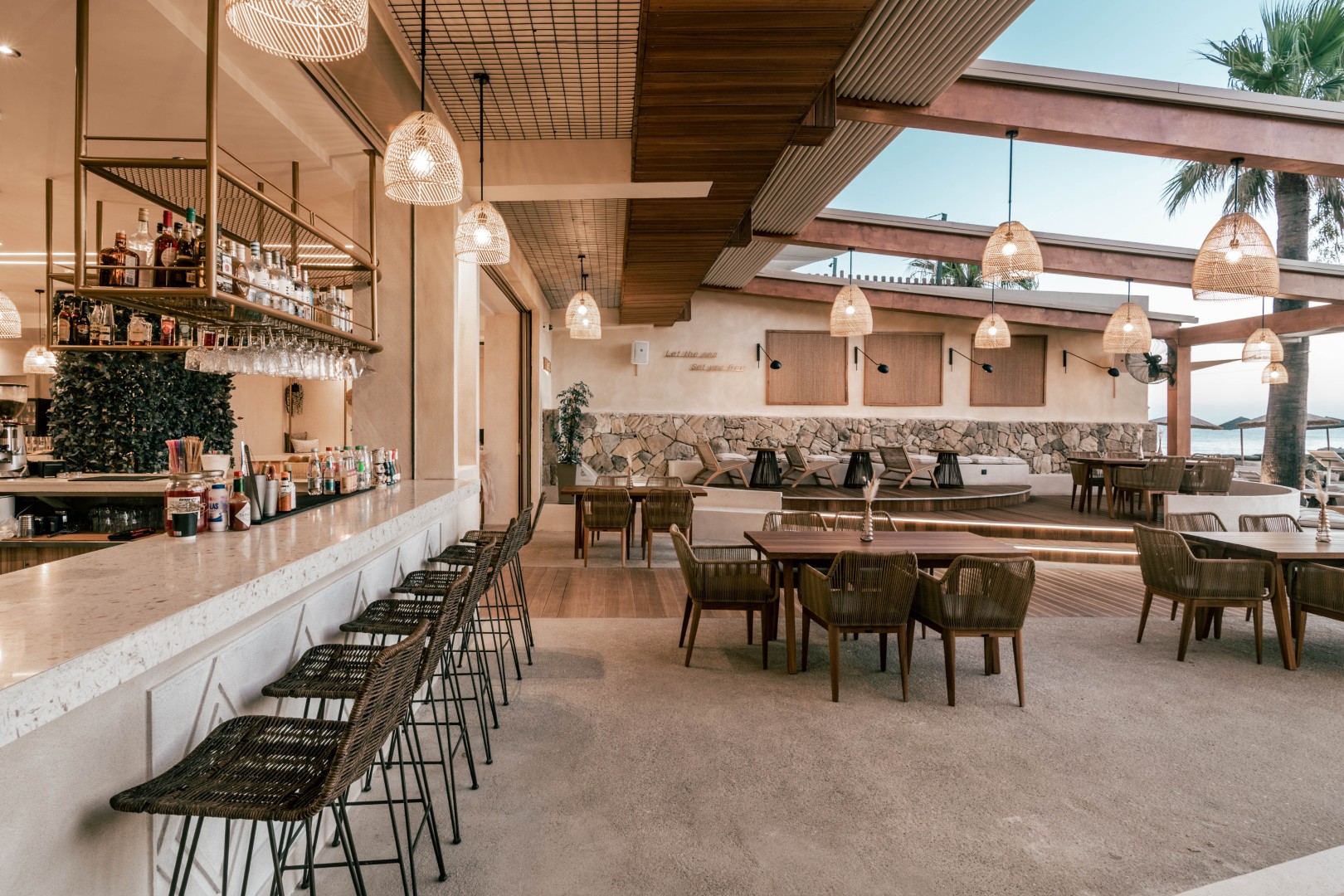 Makai Resto Bar