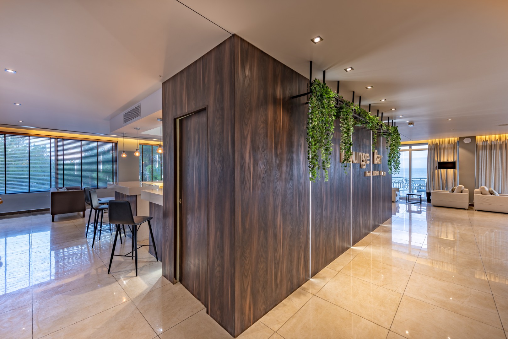 Lounge Bar